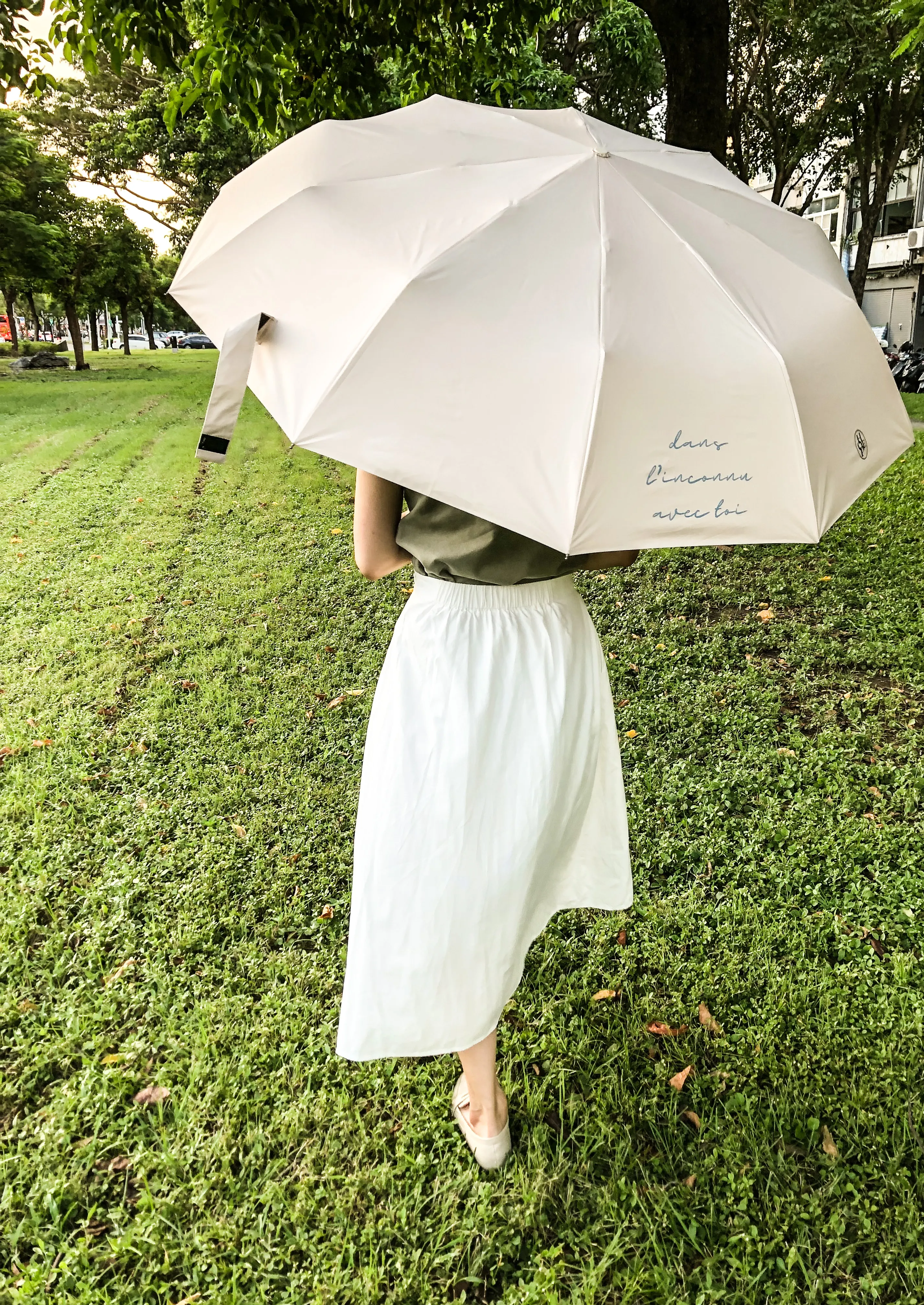 盼望｜環扣通勤晴雨大傘 125cm｜奶酪色
